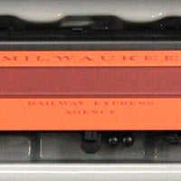 Walthers Personenwagen 75' Express Car Milwaukee Road