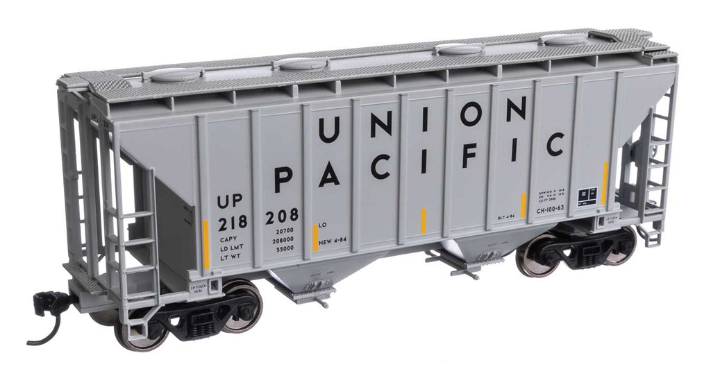 Walthers 37' 2980 Cubic-Foot 2-Bay Covered Hopper Union Pacific