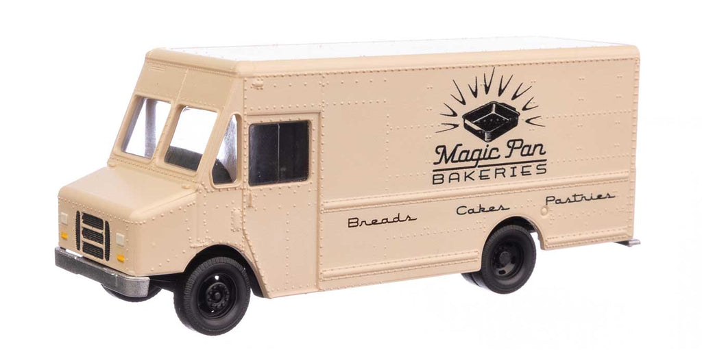 Walthers Morgan Olson Route Star Van Magic Pan Bakeries